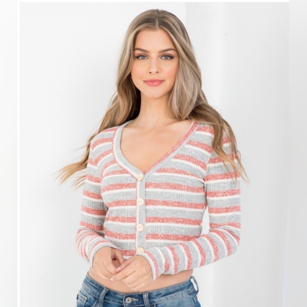 V neck button down crop top